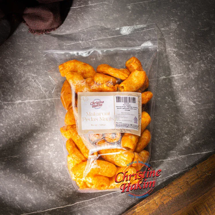 Kerupuk Makaroni Pedas Manis CH 125gr - CHRISTINE HAKIM -