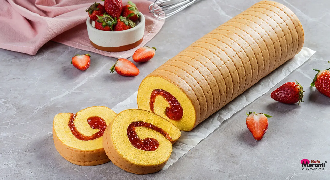 Bolu Gulung Standard Rasa Strawberry - MERANTI -