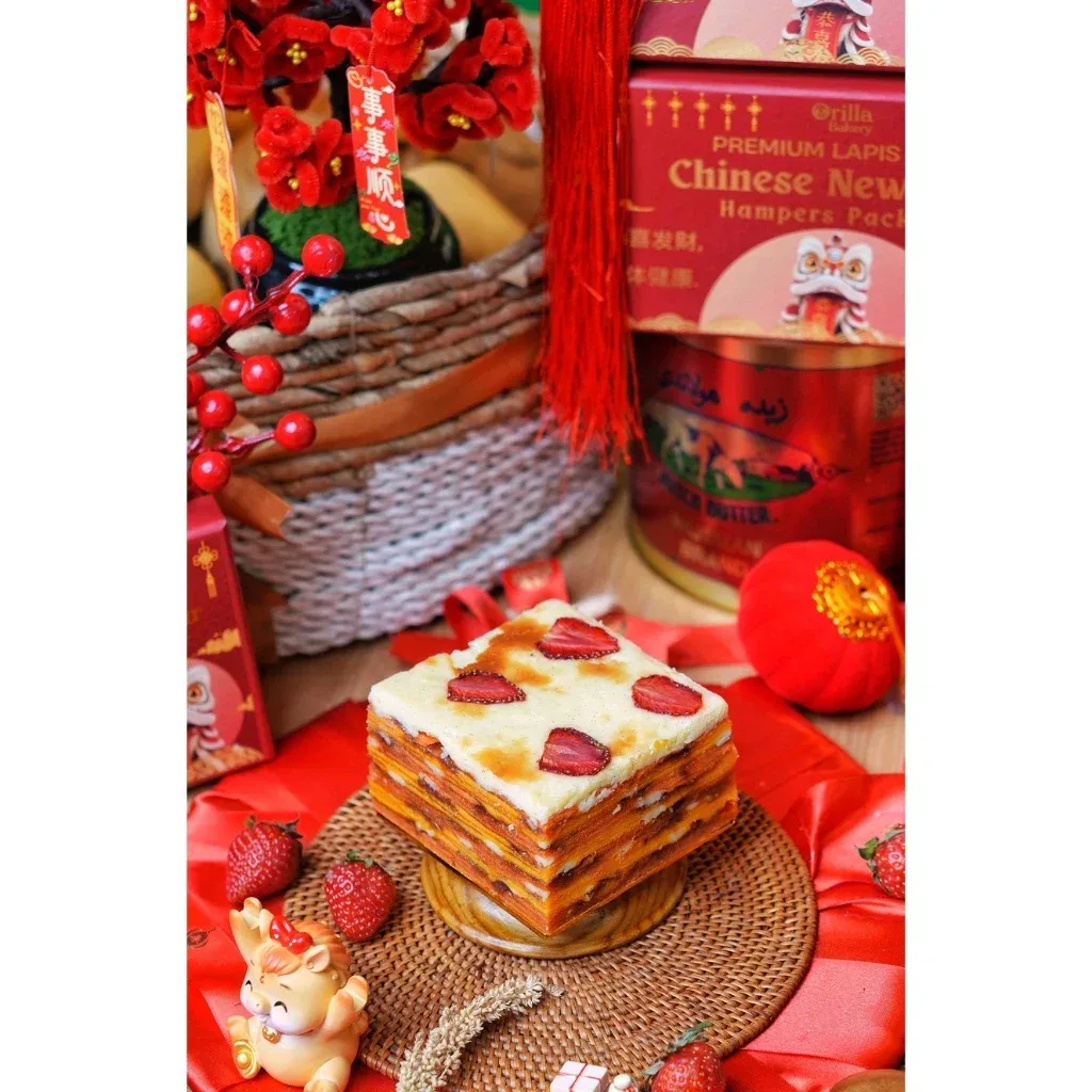 Lapis Legit Strawberry Cheesecake 9x9 - ORILLA BAKERY -